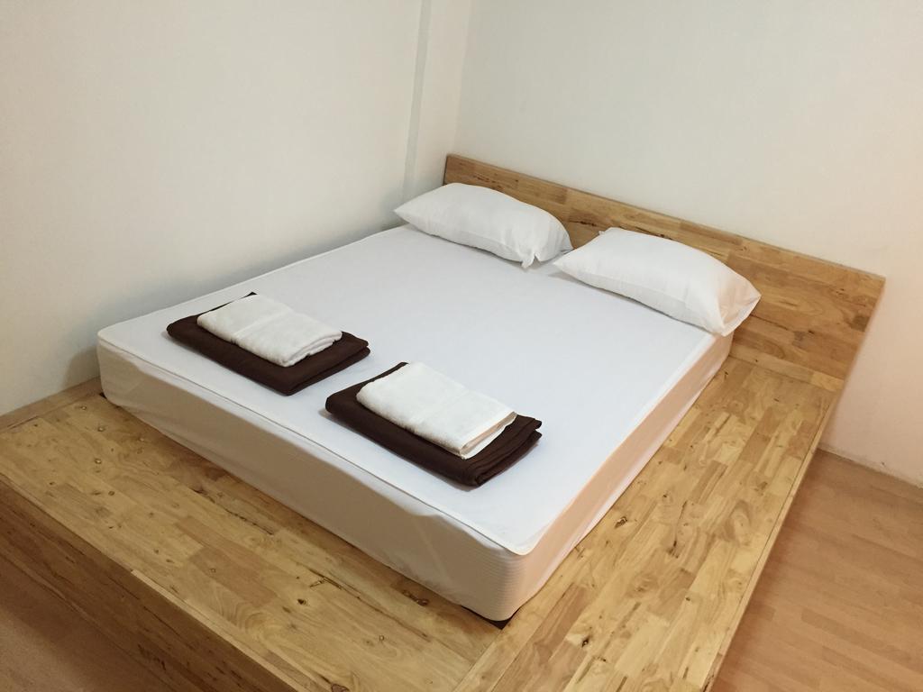 Once In Bangkok With Me Guesthouse Экстерьер фото
