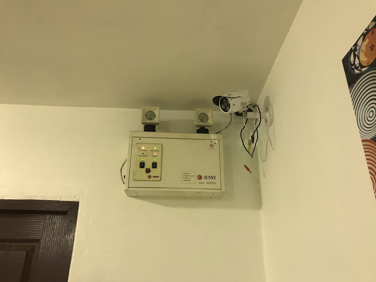 Once In Bangkok With Me Guesthouse Экстерьер фото