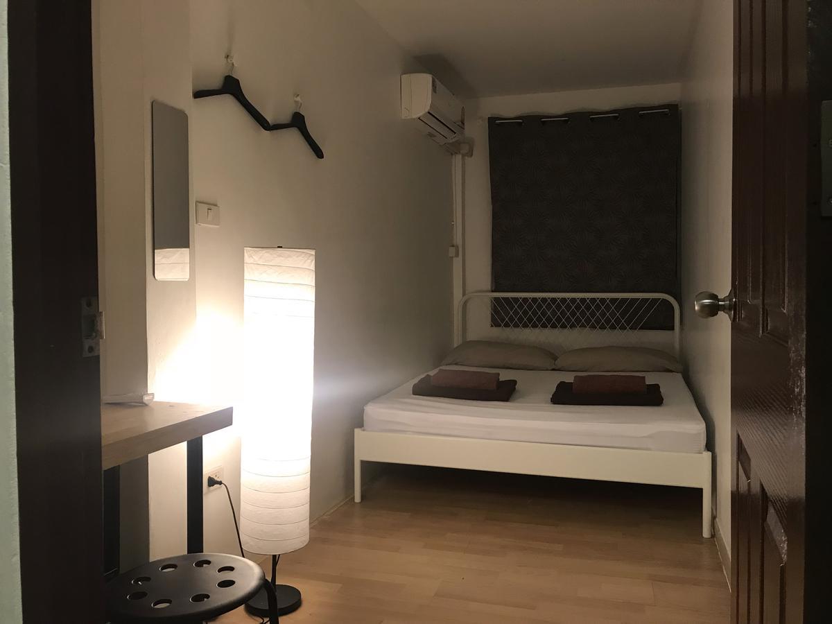 Once In Bangkok With Me Guesthouse Экстерьер фото